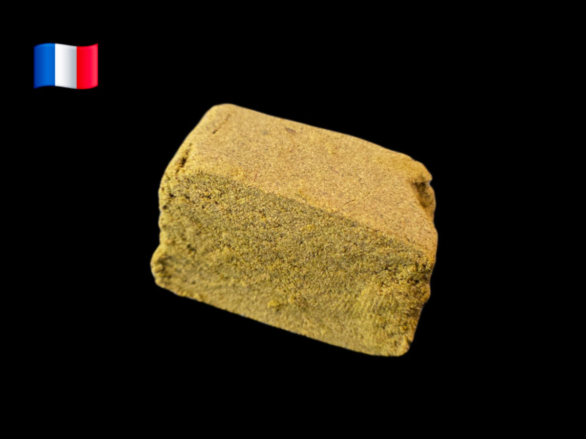 Résine CBD Banana blonde produite en France, sélection Vapo Dream, aux notes de banane mûre, sucrées et légèrement terreuses.
